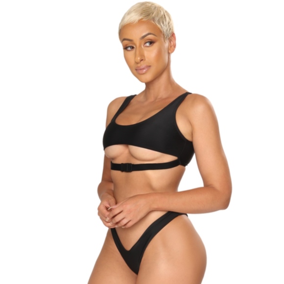 under boob swim